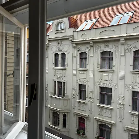 Grand Loft Old Town *